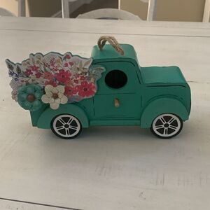 Truck Birdhouse Bundle. New with  tags